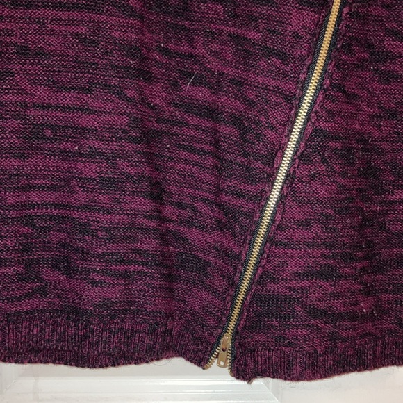 Sweater - Picture 4 of 7